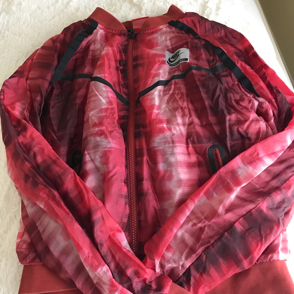 Nike windbreaker (offers accepted)